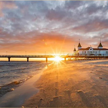 Fischerdorf Im Kiefernwaeldchen * Zirchow